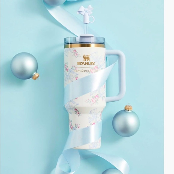 Stanley LoveShackFancy Holiday Quencher 40oz - Picture 3 of 6